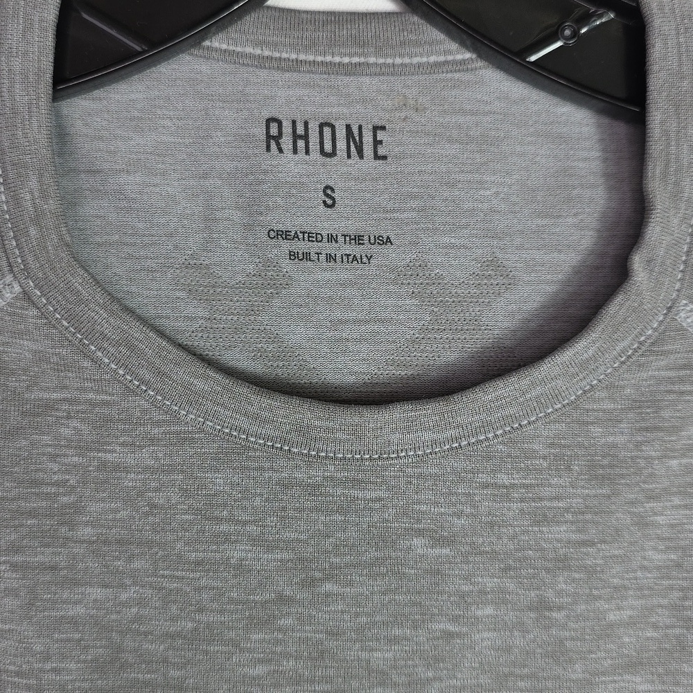 Rhone  essential Training shirt - Picture 12 of 12